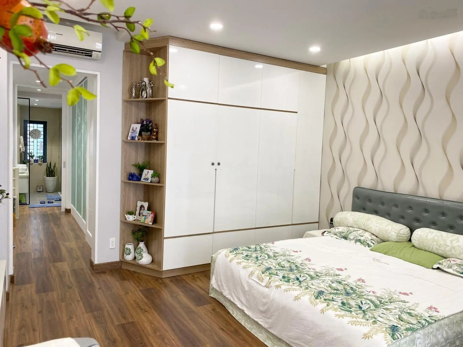 Bán nhà MT đường số 5, DT: 4.5x13m, 3 tầng, P.10, Q. Tân Bình