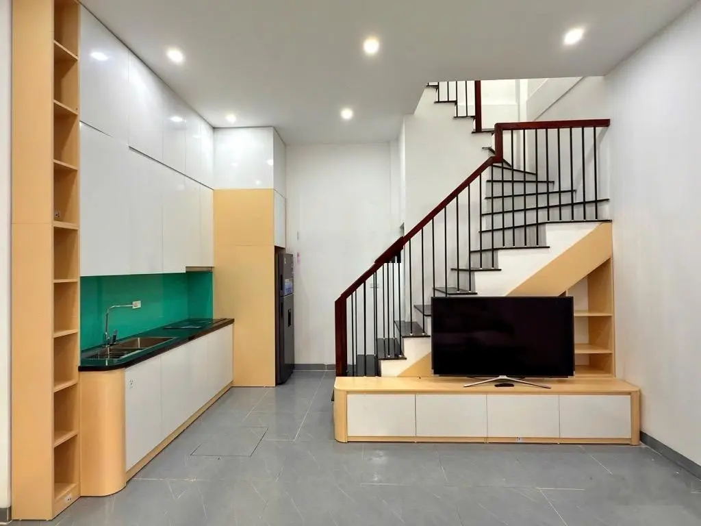 Nhà ngõ Thổ Quan,,Khâm Thiên 34m x 4 tầng. Gần Ô tô