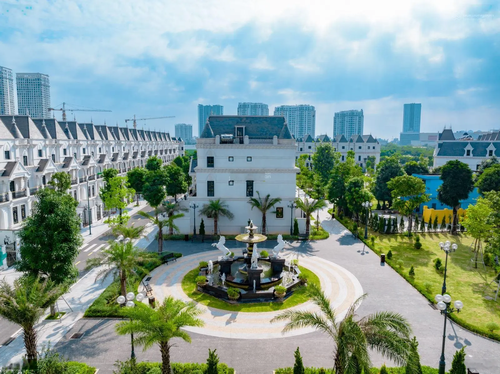 Hàng Ngoại Giao Căn Góc 149,6m, View Vườn Hoa, Công Viên, Biệt Thự Ciputra, Sẵn Sổ Vip Nhất Dự Án.