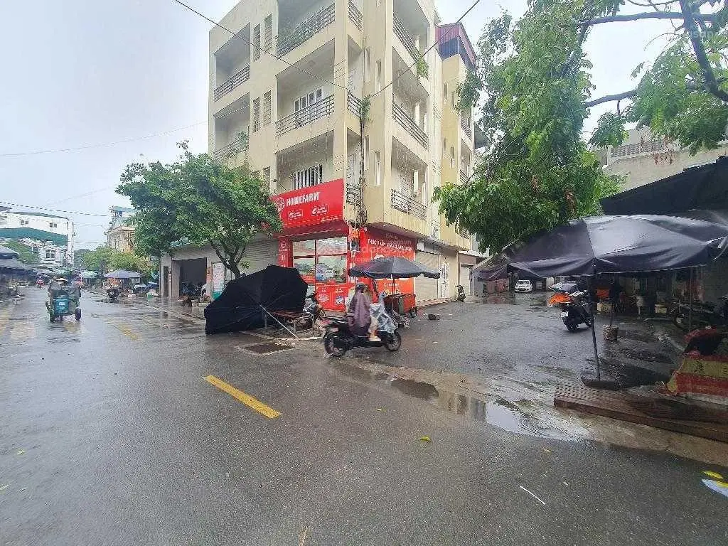 Vạn Phúc, Hà Đông. Ngõ rộng, ôtô cửa, kinh doanh VP. 5 tầng. MT 3,9m. Giá 12,9 tỷ
