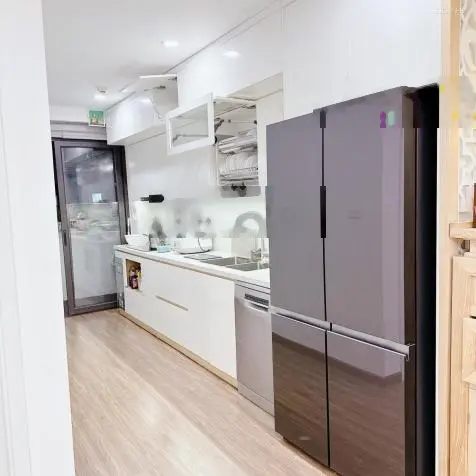 [7.5 tỷ] VINHOMES D'CAPITALE Căn hộ tòa C6 -90m2 - 3PN - ban công thoáng giá ĐN + ĐB - đồ đẹp