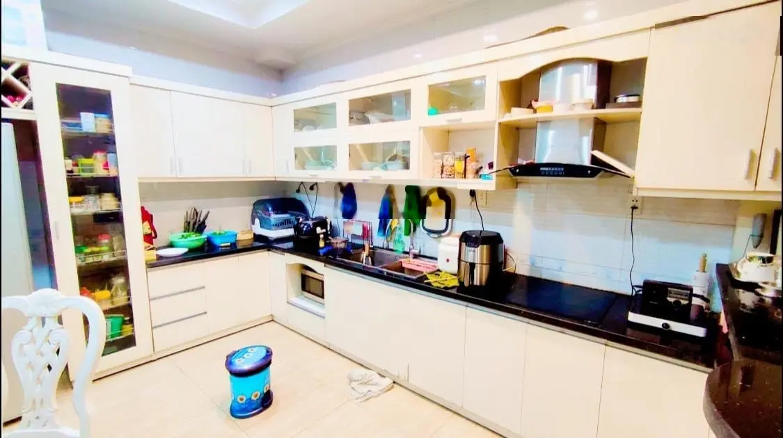 Bán nhà hoa hậu phố Láng Hạ - Đống Đa kinh doanh đỉnh, ô tô đỗ cửa nhà 42m2/6T/5m MT 10tỷ có TL