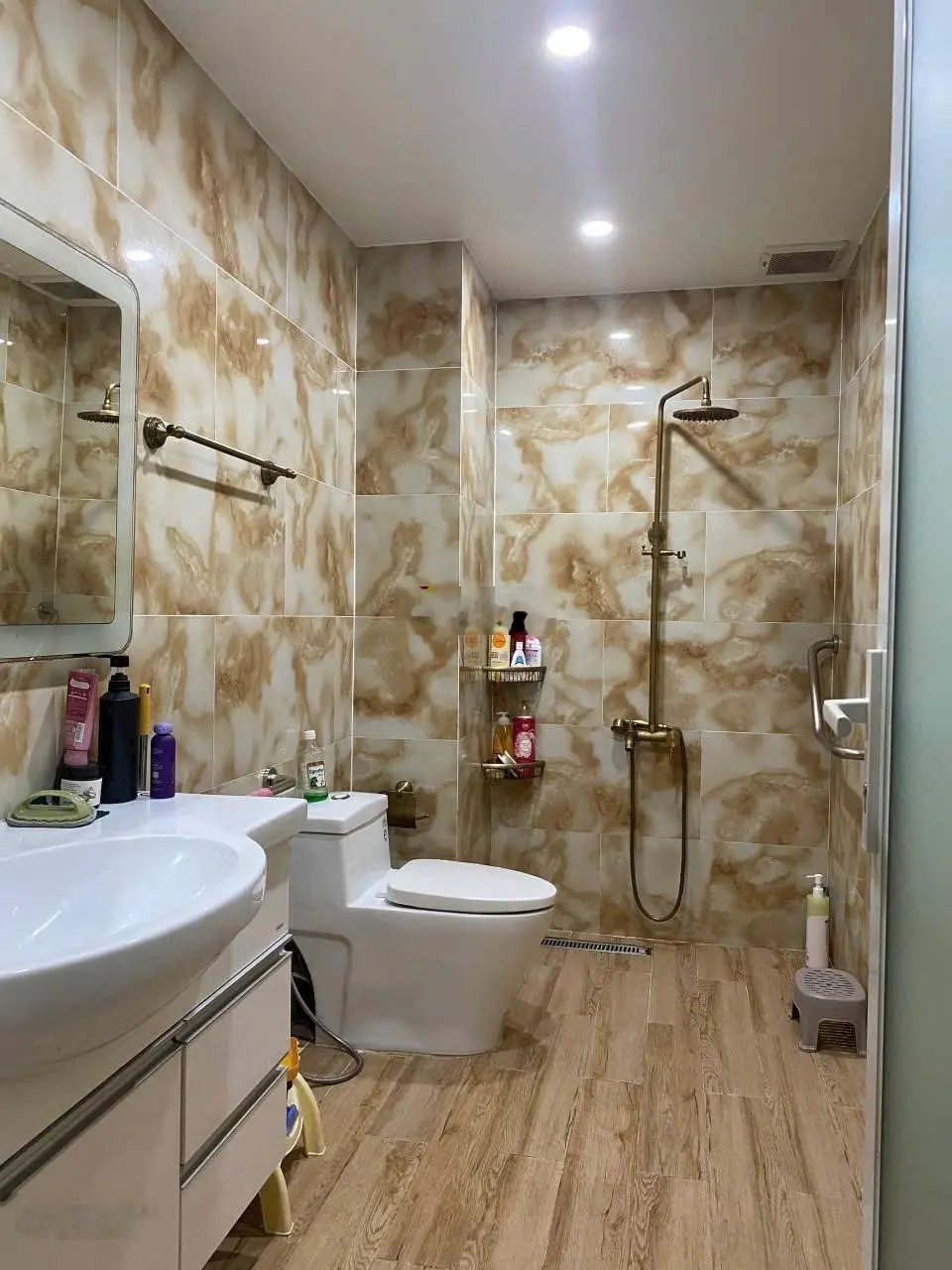 Nhà 5 tầng (85m2) mặt tiền đường, khu sông Đà P. Hiệp Bình Chánh, Q. Thủ Đức