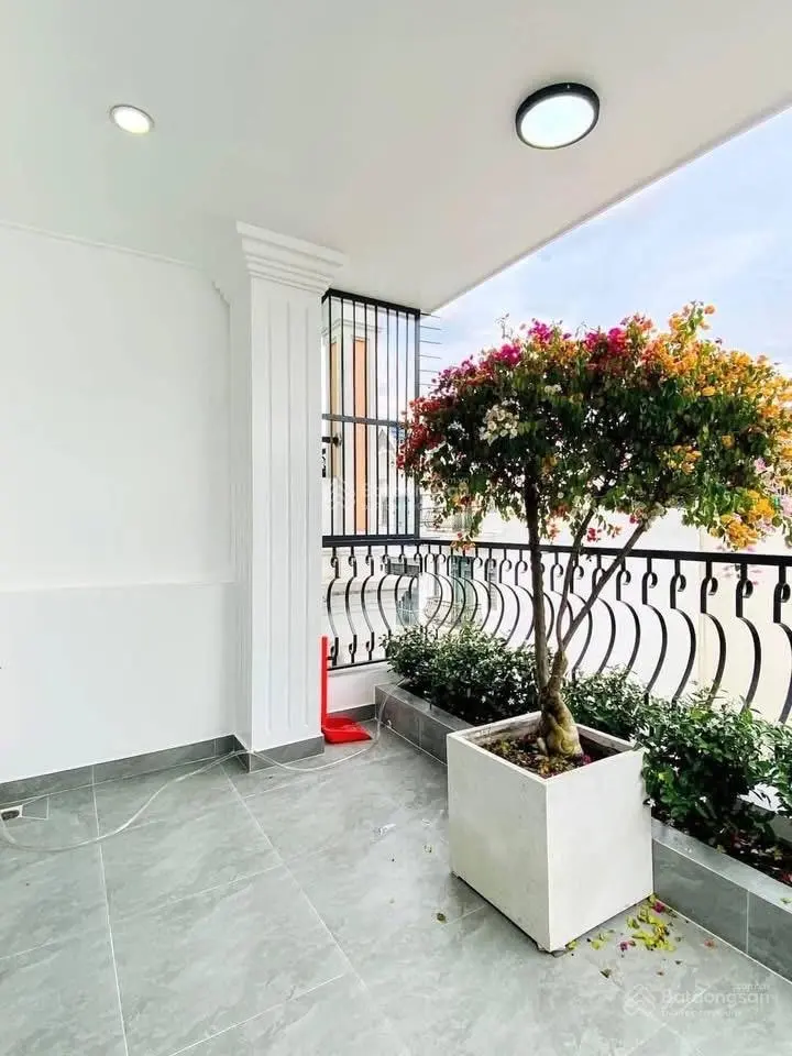 Nhà rẻ cuối năm nhanh tay sở hữu | Nhà đường Hoàng Hoa Thám 60m2 sát THPT Hoàng Hoa Thám