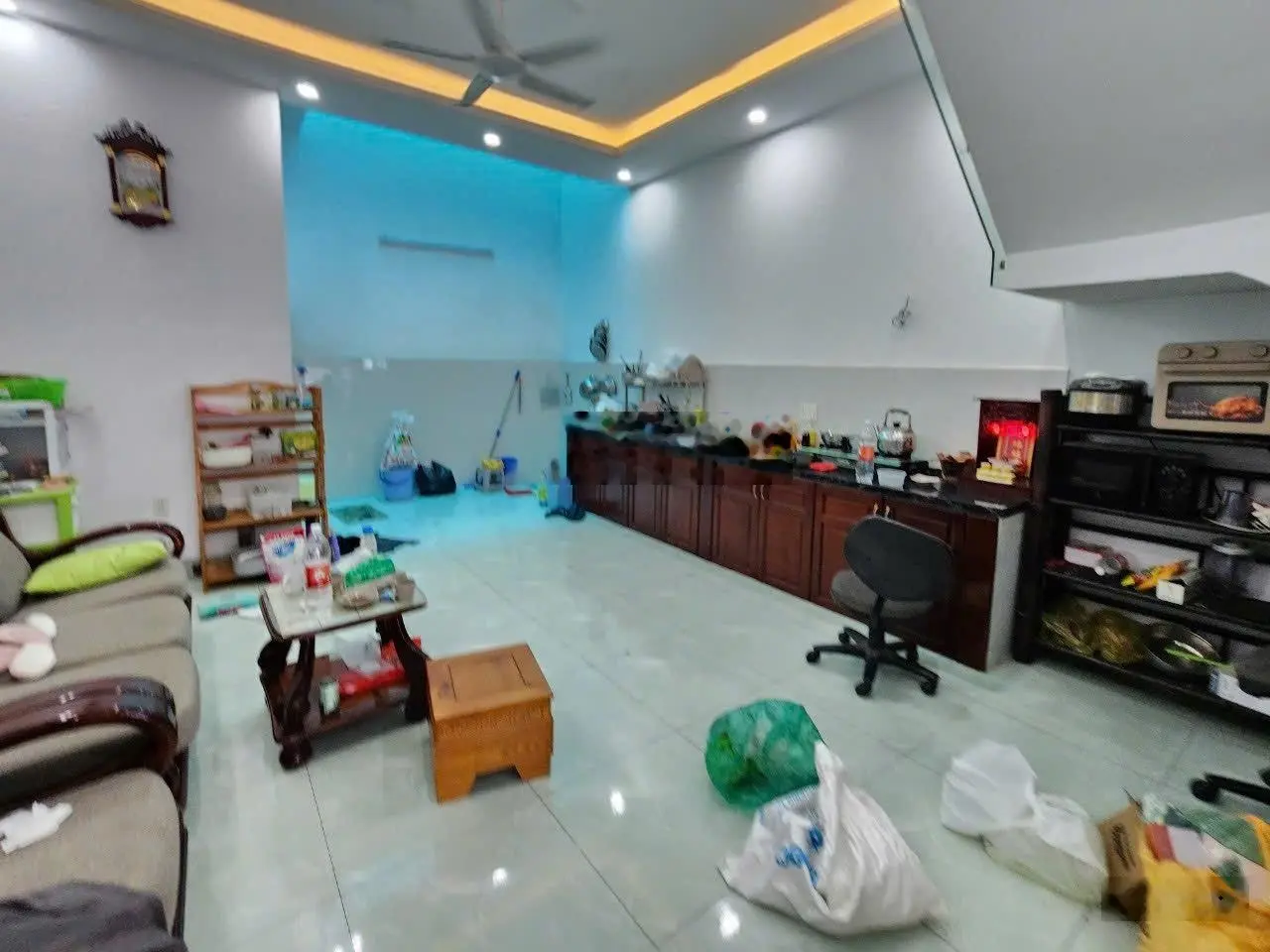 Nhà 1 trệt 2 lầu 82,6m2 3,6 tỷ TL hoàn công cách đường Thuận Giao 24 chỉ 30m, P. Thuận Giao