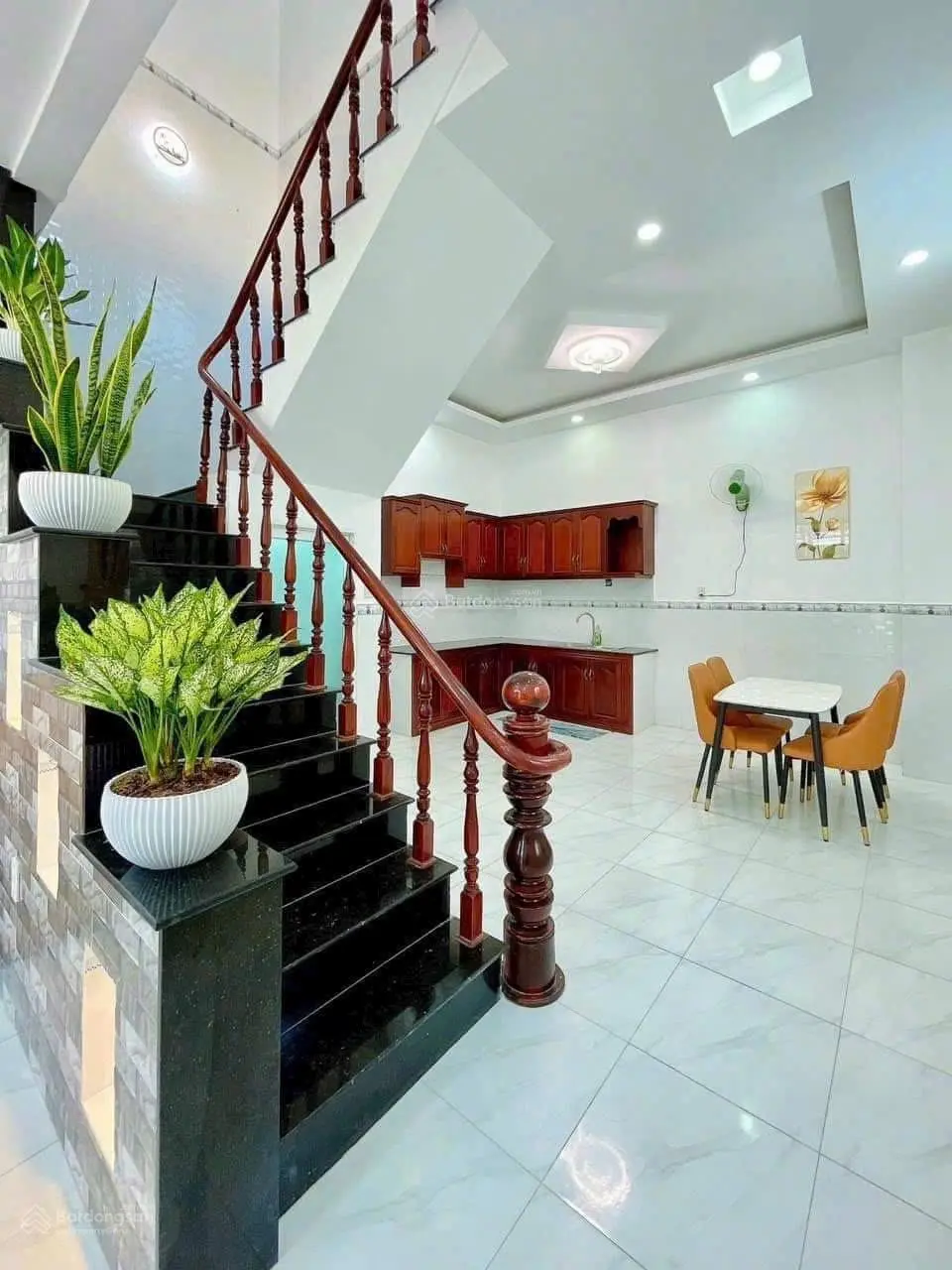 Nhà mới hẻm xe tải Nguyên Hồng, P. 1 Gò Vấp chỉ 5.8 tỷ