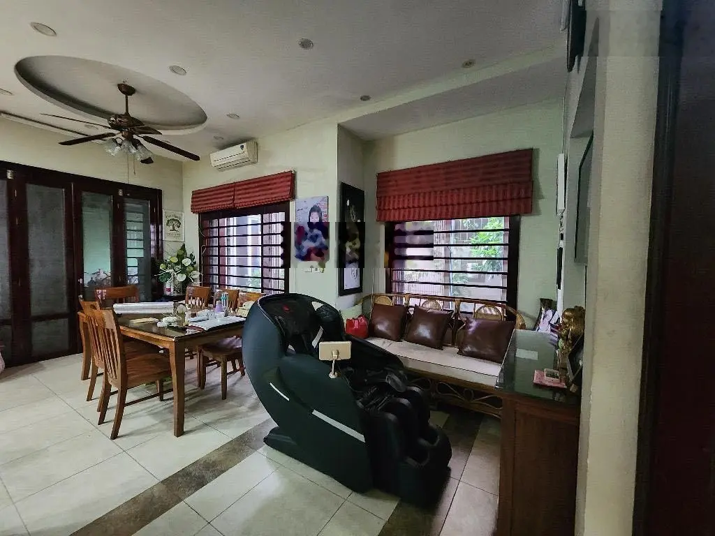 Toà biệt thự 300m2 mặt phố Trần Thủ Độ