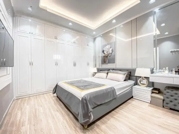 Chính chủ bán căn hộ chung cư Oriental Plaza, Q. Tân Phú, 105m2, giá: 3tỷ5, sổ, LH: 0898 523 *** Ý