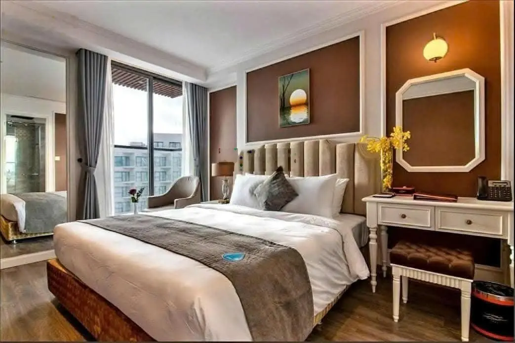 Hàng hiếm! Khách sạn 15 tầng khá đẹp ngay mặt tiền biển Sơn Trà - giá tốt: 230m2 10x23m - 70 phòng