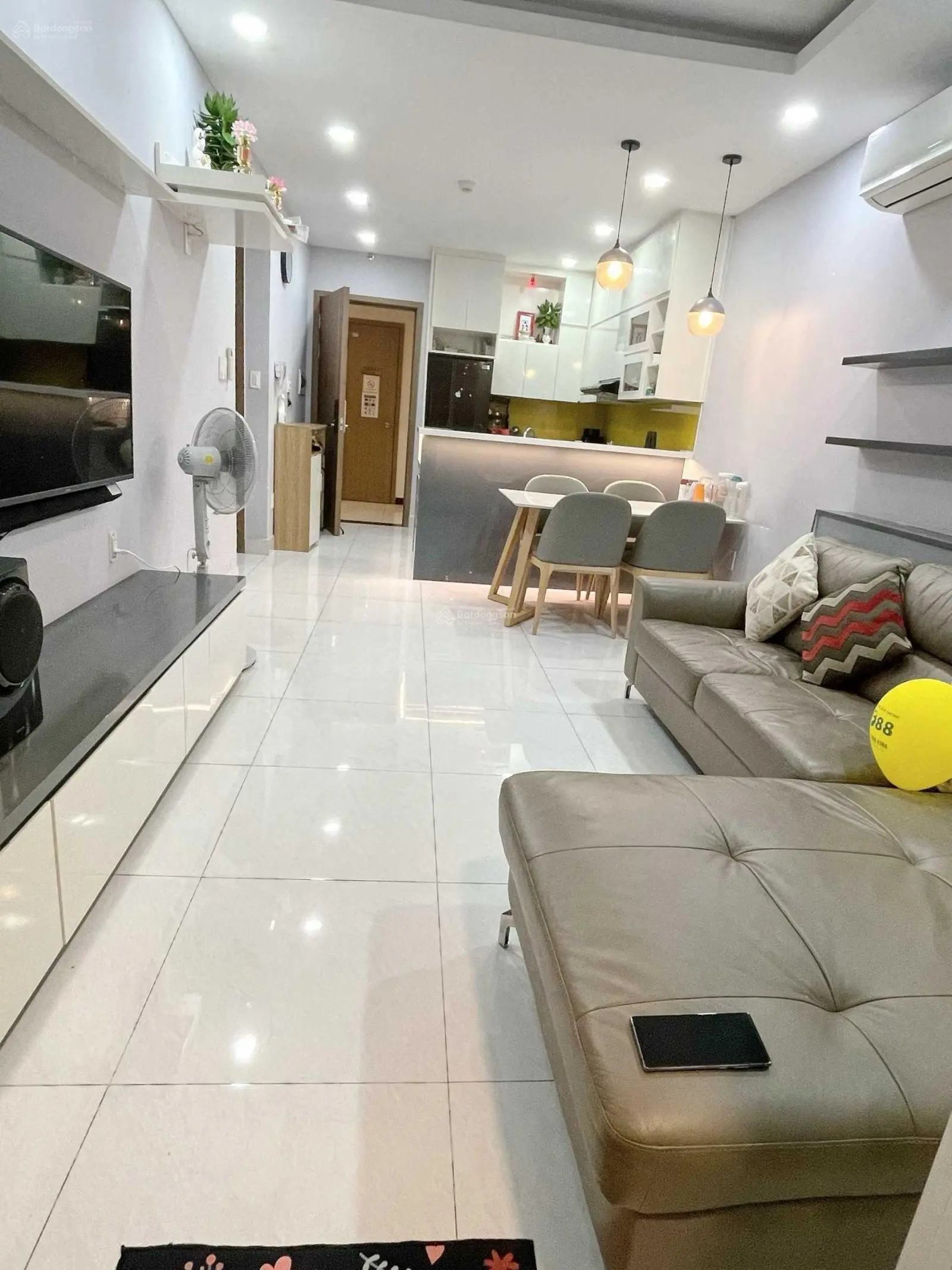 Bán căn hộ chung cư RichStar, Tân Phú DT 65 m2, 2PN + 2WC giá 2,750 tỷ, nhà full nội thất