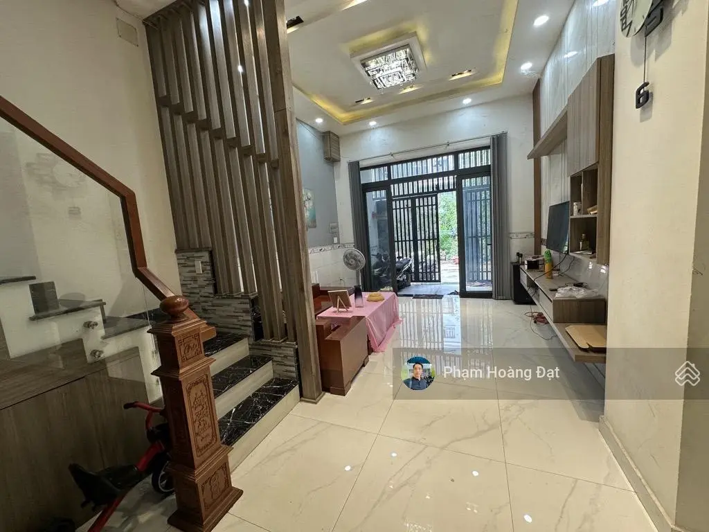 Nhà đẹp 4 tầng cạnh Vành Đai 2, Thủ Đức, hẻm 6m, 4PN, nhỉnh 6 tỷ