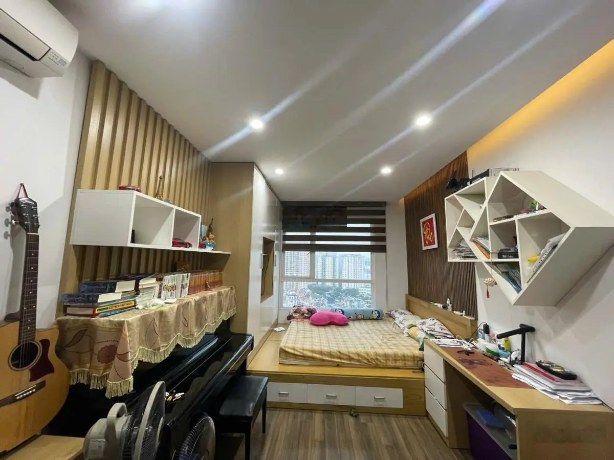Bán căn hộ Season Avenue Mỗ Lao 111m2, 3PN, 2WC, có lot để ô tô. Giá nhỉnh 8 tỷ