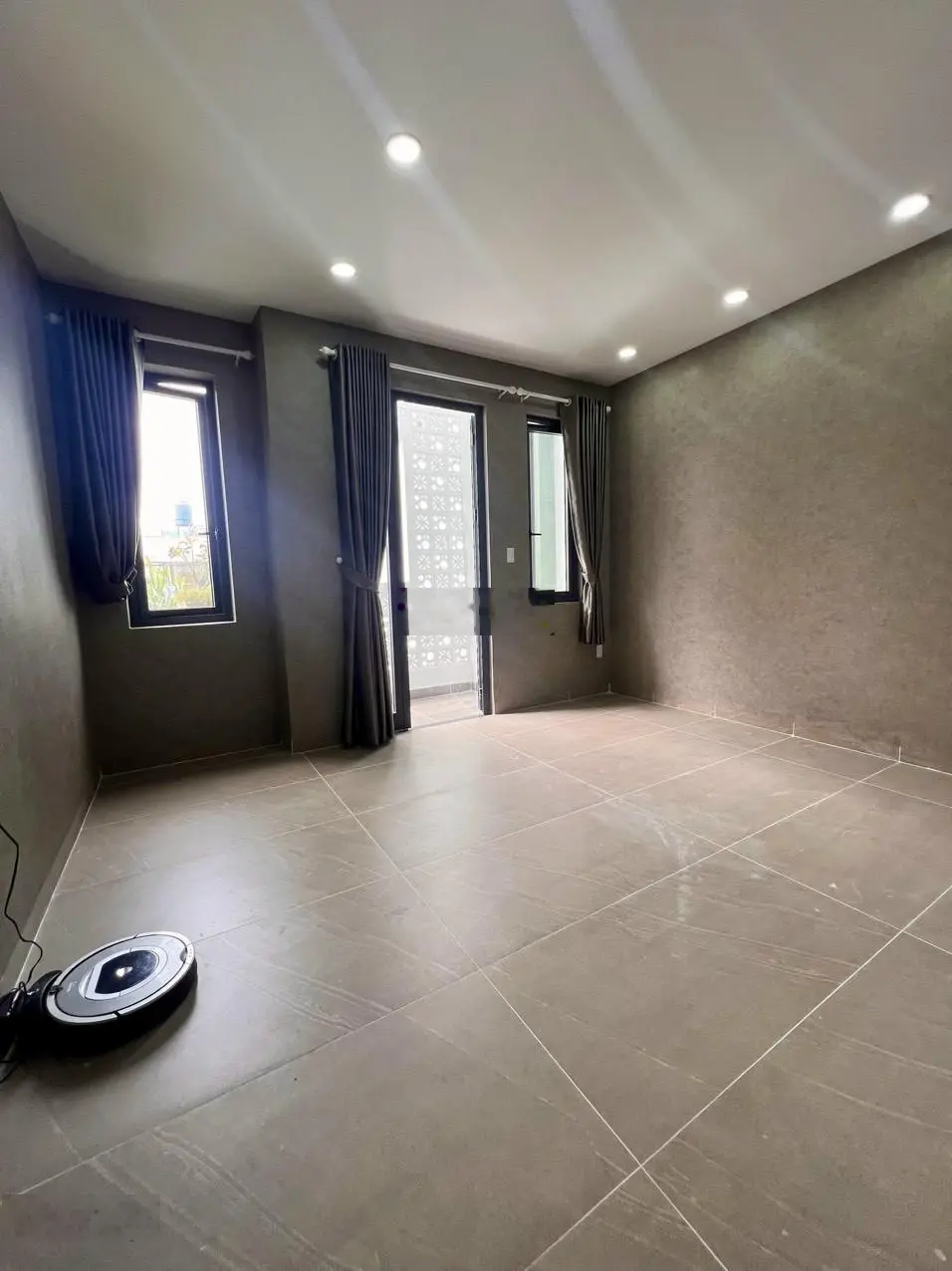 Gia đình chủ bán gấp nhà đang cho thuê 22tr/tháng, GIÁ 2TỶ580/52m2, đường Châu Thới - P.15 -Quận 10