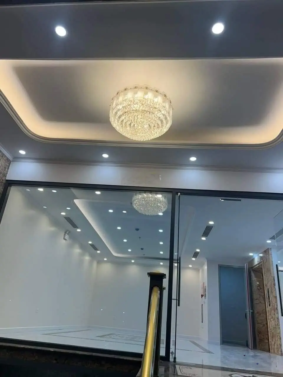 Chủ giảm chào 1 tỷ, cần thanh khoản gấp. Bán biệt thự liền kề Packexim, Tây Hồ, 118m2. Hiếm