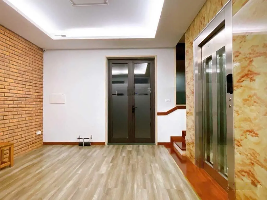 BÁN SIÊU BIỆT THỰ SÂN VƯỜN ĐƠN LẬP - LÔ GÓC 2 MẶT ĐƯỜNG Ô TÔ TRÁNH ĐỖ - 5 TẦNG THANG MÁY, 230M