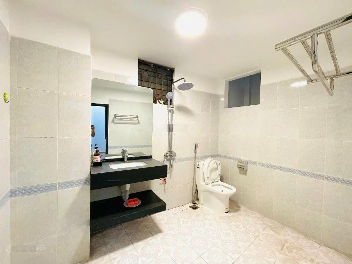 Bán nhà ngõ 61 Giang Văn Minh, thông Đội Cấn 36m2x5T, MT4.5m, nhà mới full NT, gần phố, bãi ôtô