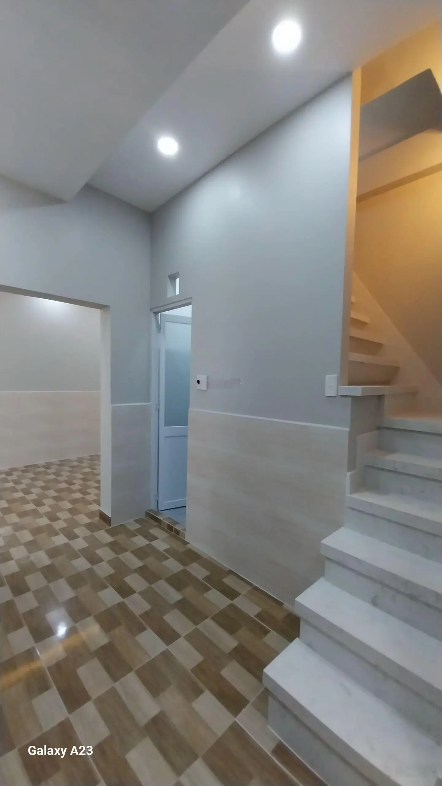 NHÀ NGỢP 3 TẦNG ,1 CĂN RA HuỳnhTấn Phát, 70m2 giá 3,58 tỷ SHR. Gần trường học Ngô quyền Phường