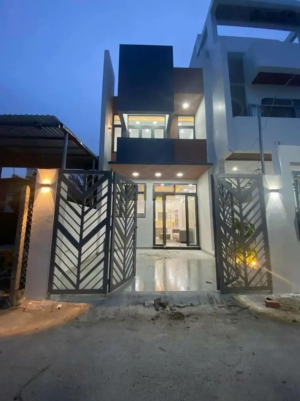 Chính chủ kẹt tiền bán gấp căn nhà sau lưng chợ BÌNH CHÁNH, TRỊNH NHƯ KHUÊ, 5,3mx21m, giá 740 triệu