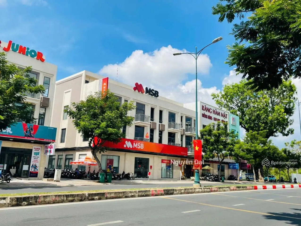 Nhà 4 tầng MT đường 447-Lê Văn Việt, KDC văn minh dân trí, thích hợp ở hoặc kinh doanh