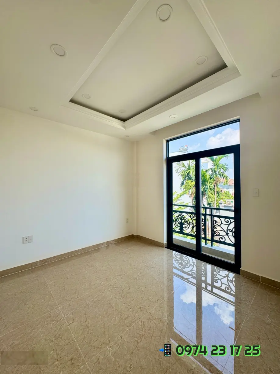 Bán nhà phố Thủ Đức, cách KĐT Vạn Phúc 3 phút, mới xây 100%, sổ hồng sang tên ngay, chỉ 7.6 tỷ/căn