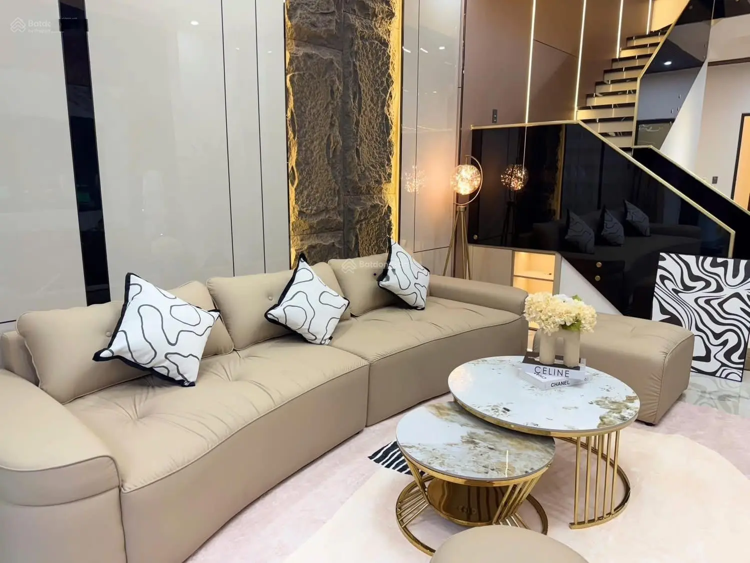 Bán nhà đẹp vừa hoàn thiện xong MT Hoà Minh 22