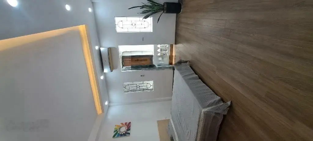Chính chủ bán gấp nhà Trương Định 38m 3 ngủ 6 tỷ, ô tô đỗ cổng, lô góc, ngõ rộng thoáng, nở hậu