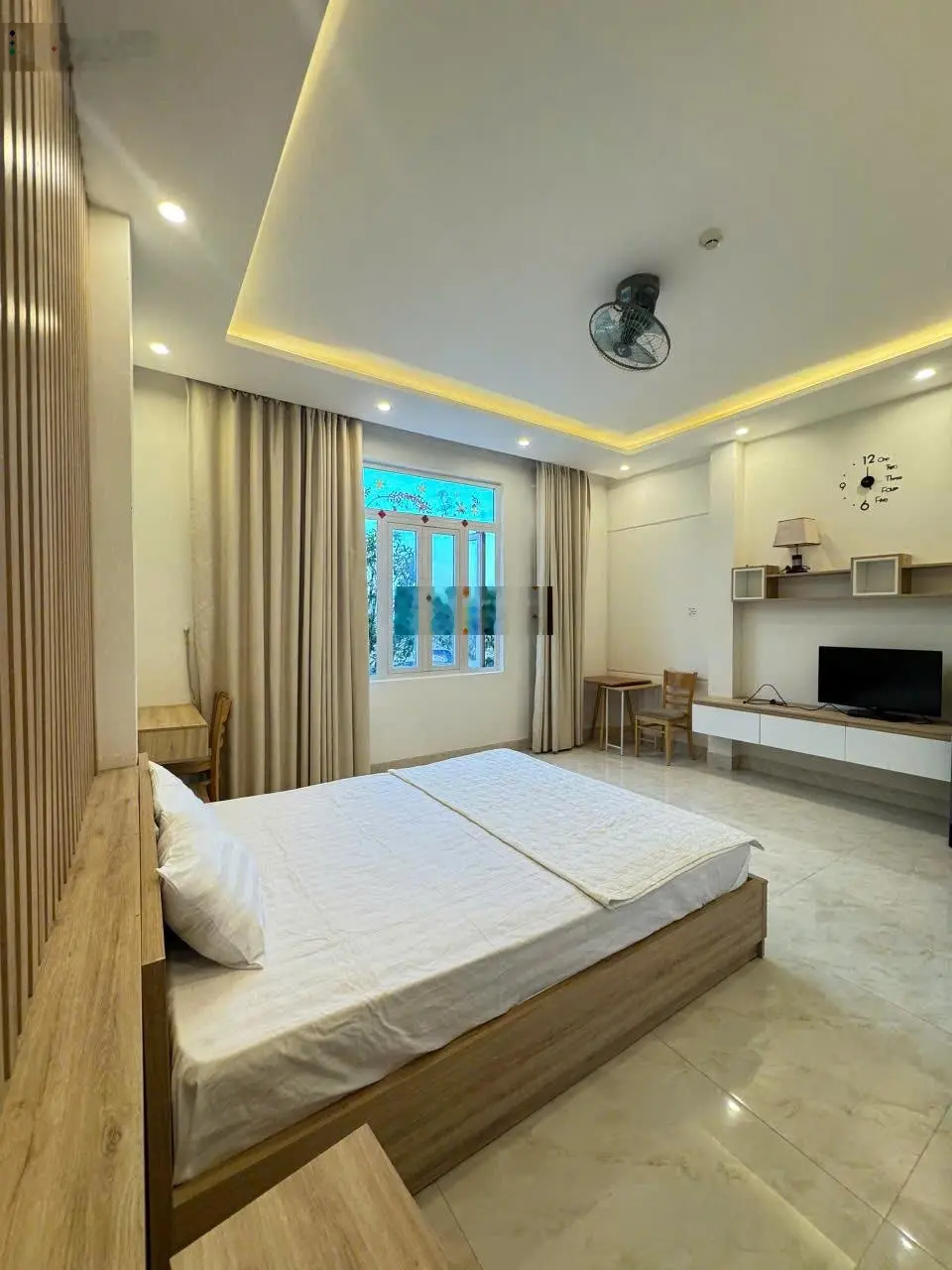 Bán toà căn hộ 5 tầng mặt biển trường sa ngũ hành sơn diện tích: 100m² (ngang 5m)
