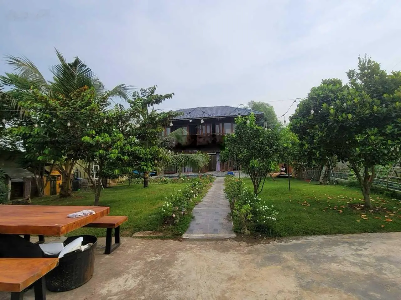 Bán BT vườn, DT 18x35m khuôn viên 560m2, có 100m2 ODT, view sông lớn, hồ bơi, vườn cây, giá 9 tỷ TL
