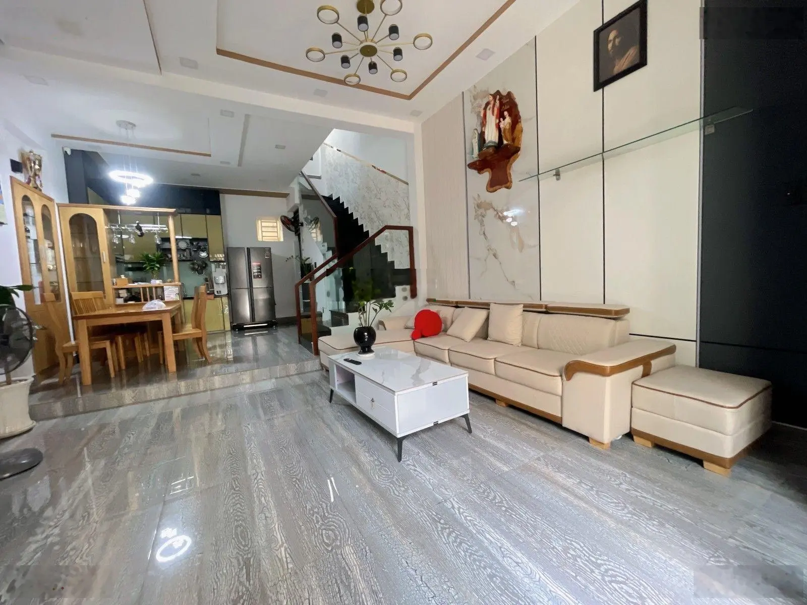 Gò Vấp, Sát trường học Diện tích: 5.2m x 11m . CN 52m2 chỉ nhỉnh 5 tỷ