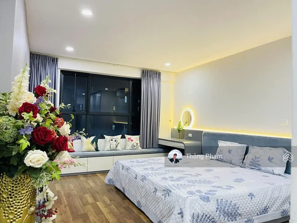 Chủ nhà gửi bán căn hộ 132m2- 3 phòng ngủ 2wc- ban công Đông Nam- bàn giao nhà ngay- 7 tỉ