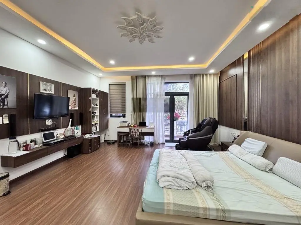 Bán căn biệt thự siêu hiếm - diện tích khủng, ngang 12m - mặt tiền Phan Châu Trinh