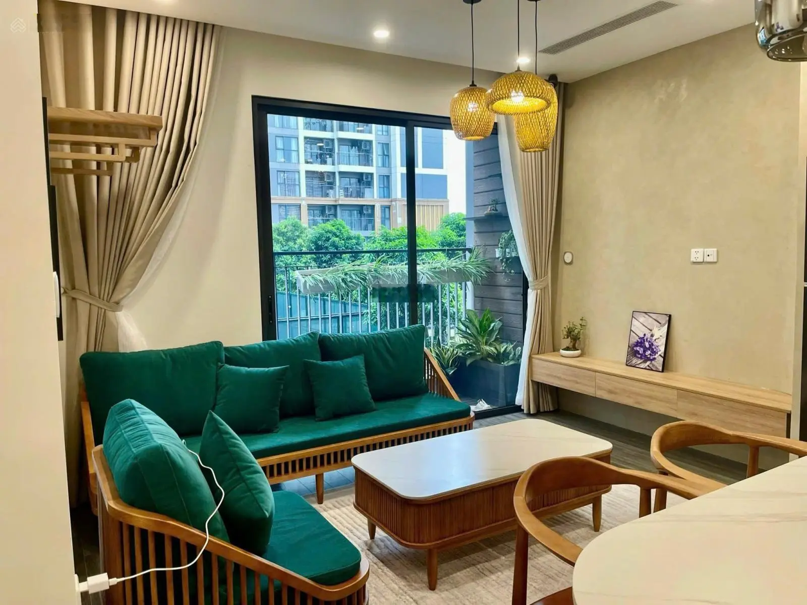 Bán căn 2 ngủ Zenpark full đồ mới đẹp, hướng Đông Bắc giá 3.93 tỷ