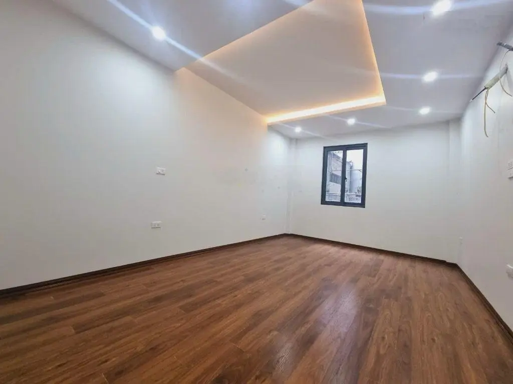 Bán nhà Thái Thịnh _ Đống Đa 52/56m2 _ 6 ngủ _ cách oto tránh 10m _ nhà mới xây _ sổ chính chủ