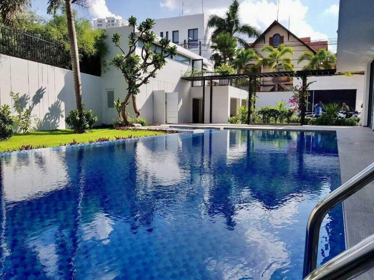 Villa siêu đẹp - Thảo Điền. 699m2 - thiết kế hiện đại - sân vườn hồ bơi - 145 tỷ