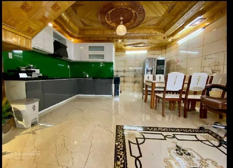 Bán nhà đẹp 5 tầng 60m2 full nội thất cao cấp, ngay Emart Gò Vấp. 7 tỷ