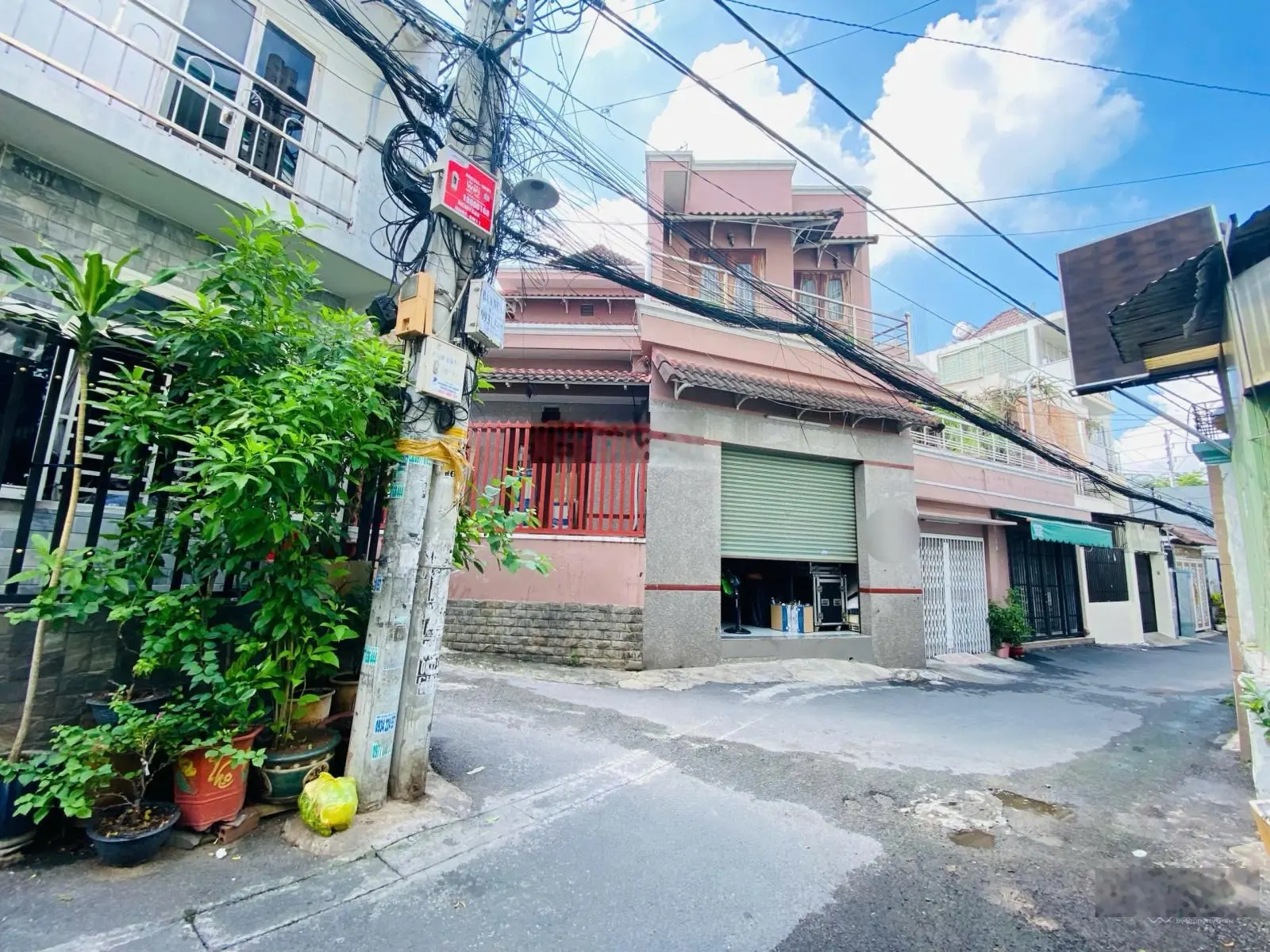 Nhà 2 lầu - Linh Chiểu - sát Võ Ngân Ngân - hẻm oto thông - DT 75m2 SHR hoàn công chuẩn