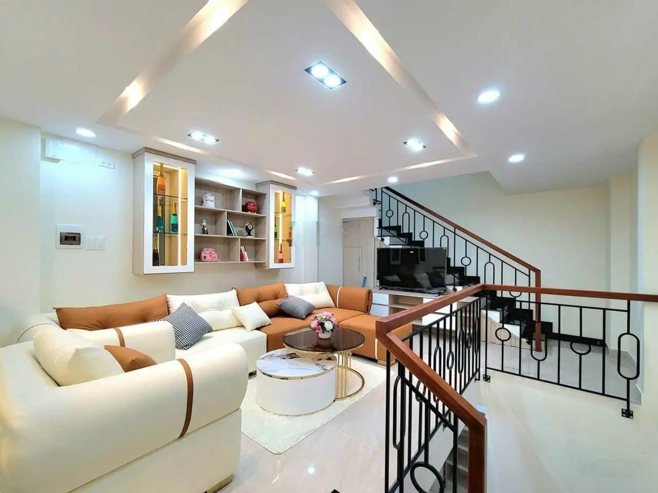 Nhà đường Số 47, Thảo Điền, Q2. DT 60m2, trệt - 3 lầu. Gần trường Quốc tế BIS
