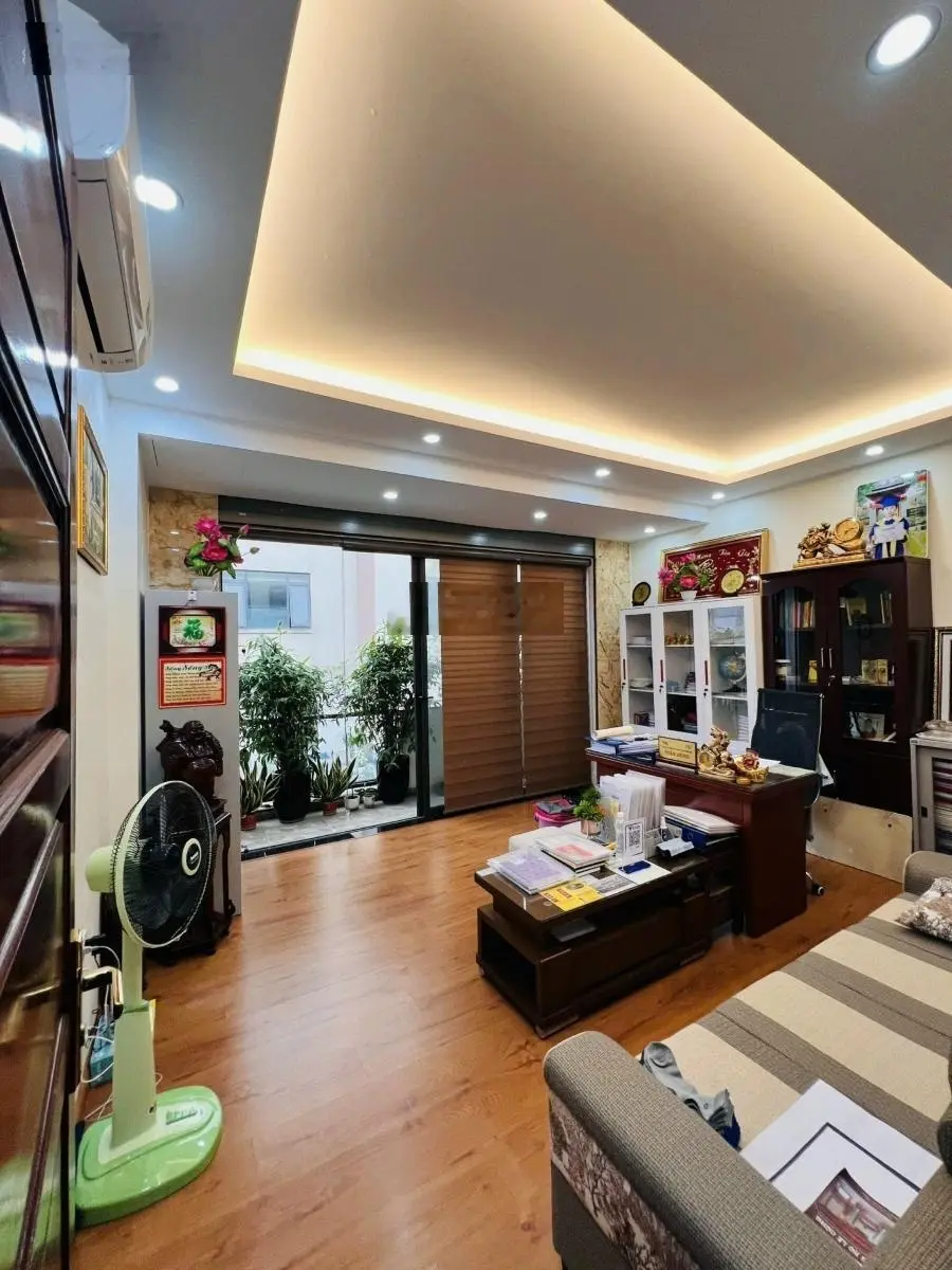 Phân lô Đặng Văn Ngữ, ngõ nông thông, gần phố, nhà dân chắc chắn, 2 thoáng, ở luôn, 72m2