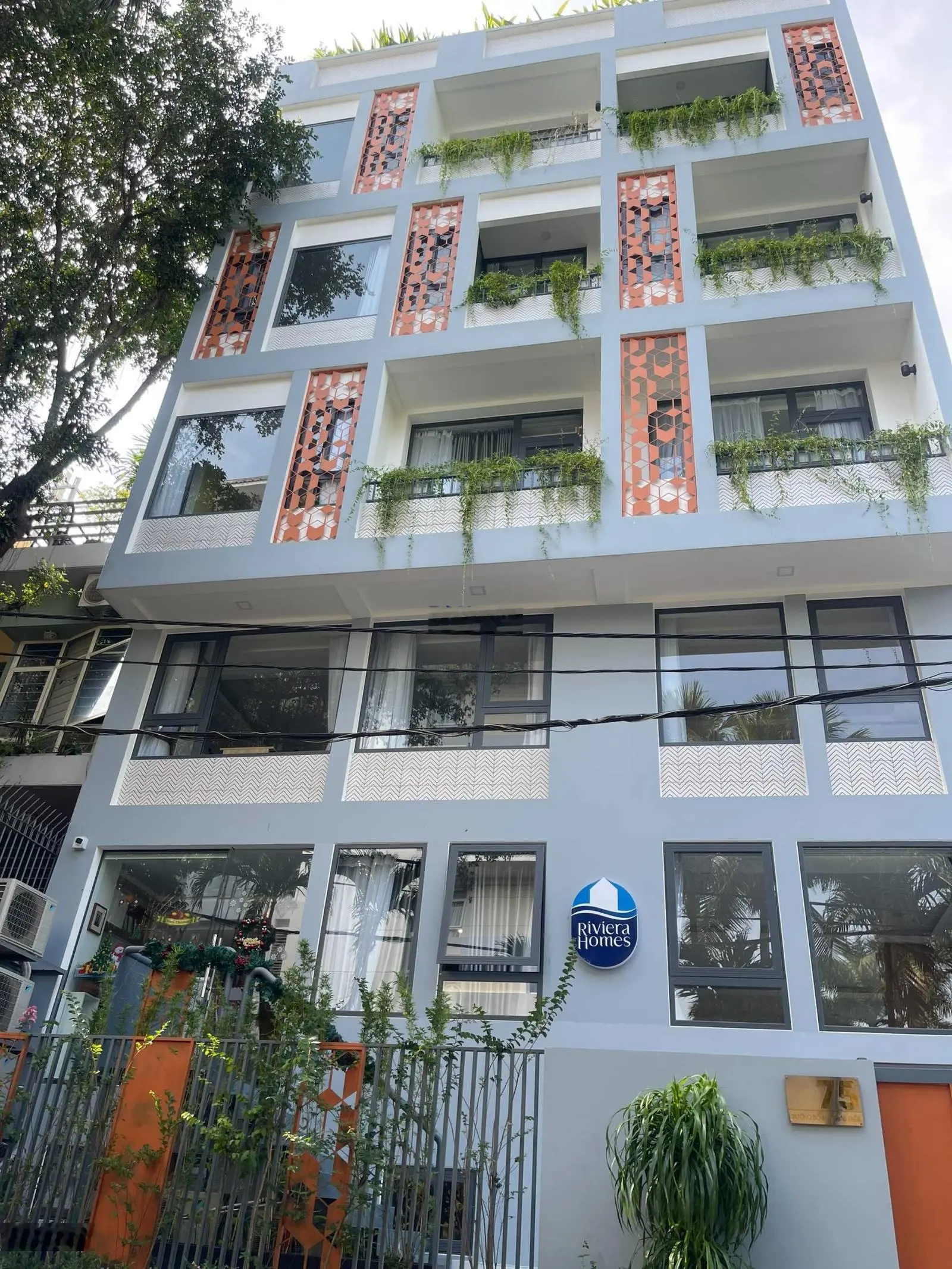 Bán nhà Thảo Điền sân vườn yên tĩnh mát mẻ thu nhập cho thuê 200tr/tháng