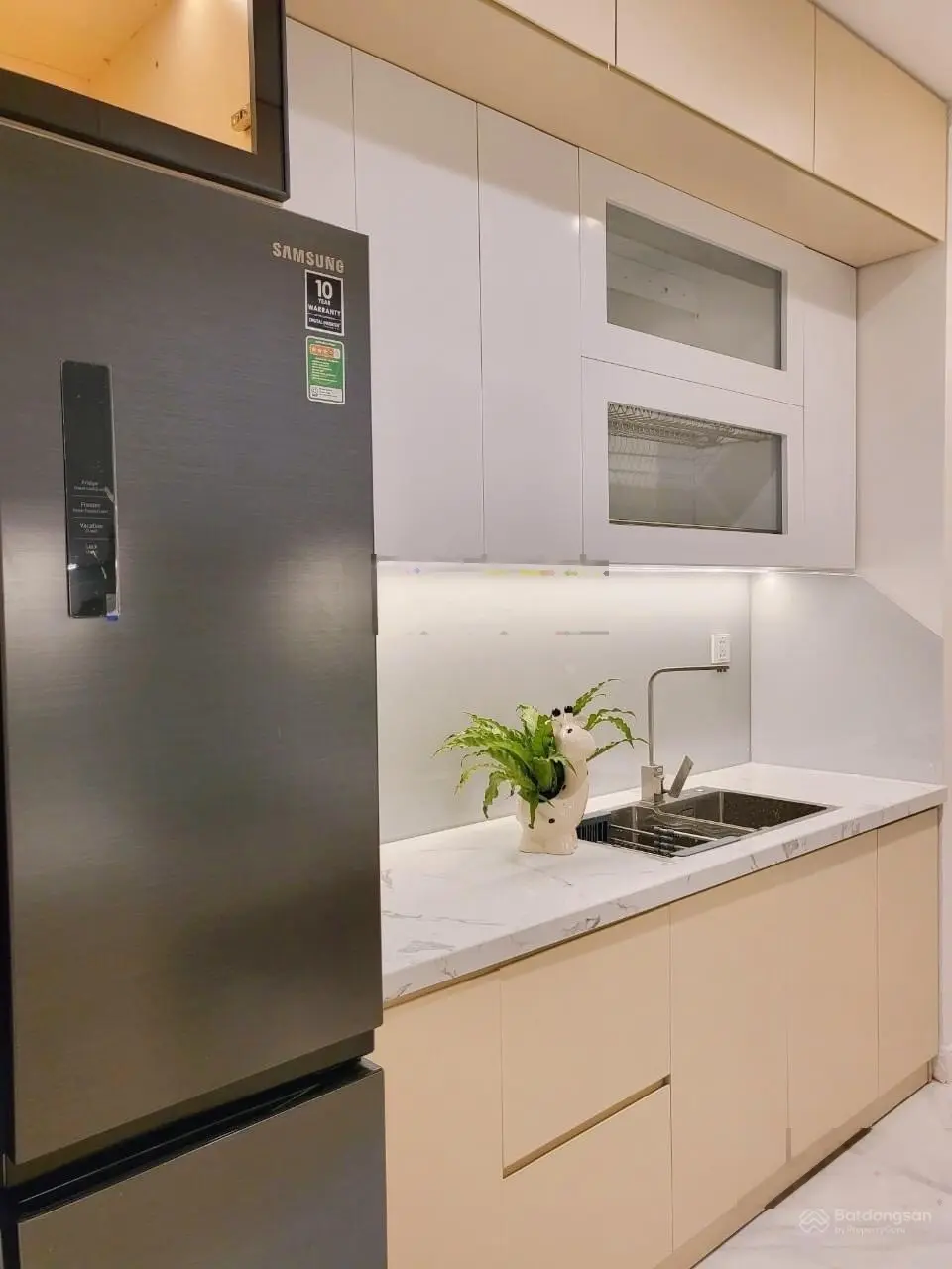 Chính chủ bán căn 2 ngủ The Park Home, Thành Thái, Cầu Giấy, DT 82m2, giá bán 5,5 tỷ, full nội thất