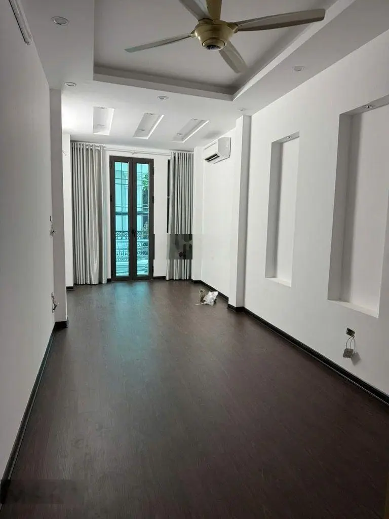 Bán NR 3PN, 4WC ở Hoàng Mai, 8,45 tỷ, 37m2 giá siêu hời bao đẹp