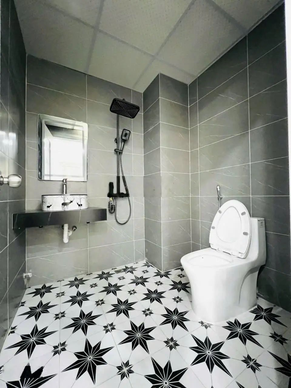 Bán gấp căn 46m2- 2 ngủ & 1 vệ sinh HH4C Linh Đàm Hoàng Mai. Lh: 0966 455 *** em Thuỷ