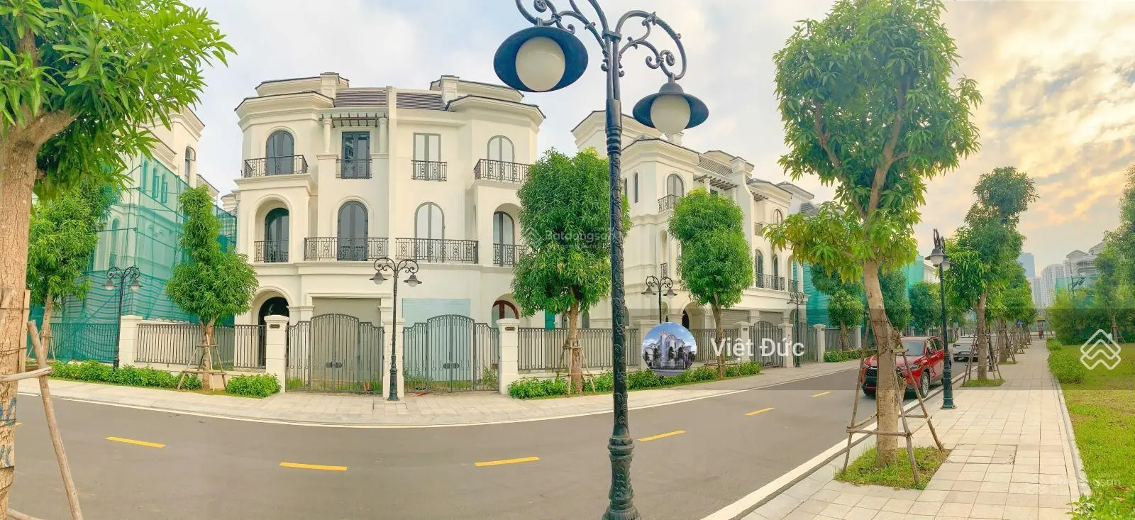 Bán biệt thự song lập view quảng trường tại khu Ngọc Trai, Vinhomes Ocean Park giá 29.5 tỷ