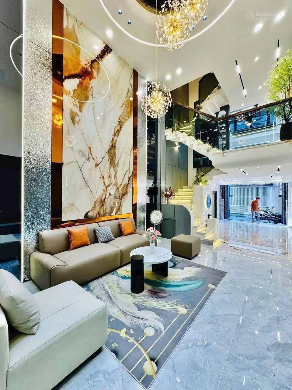 Nhà 3,5lầu mới hxh đường số 51 , phường 14 , quận - gv