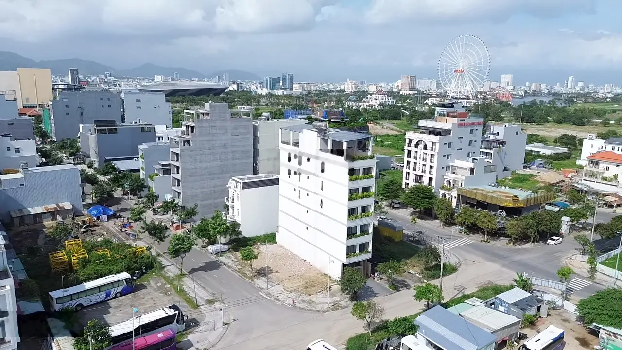 Bán toà căn hộ ven Sông Hàn, nằm ngay quần thể du lịch DaNang Downtown. Doanh thu 100triệu/ tháng