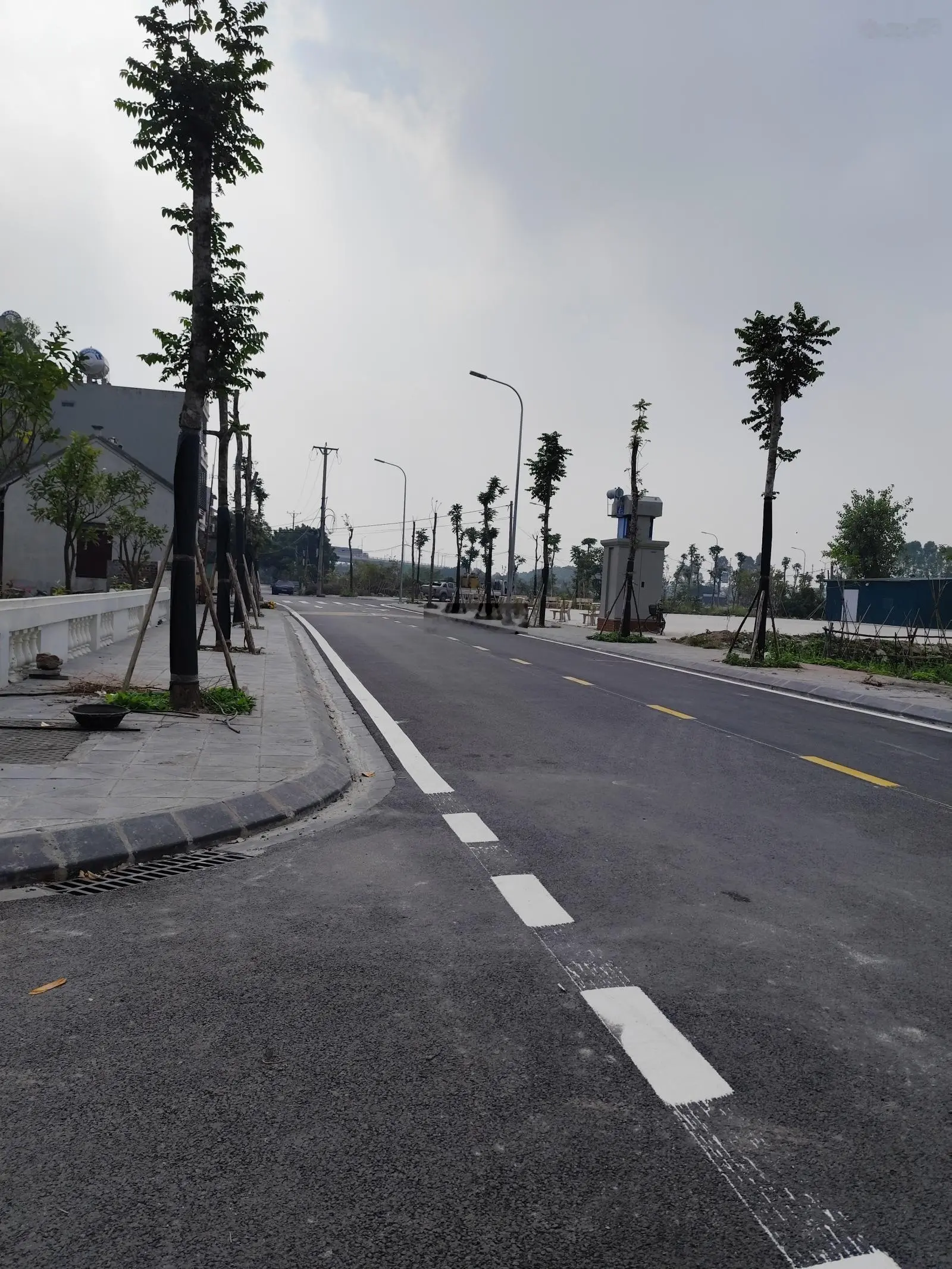 Bán đất tái định cư Thạch Bàn 70m2, MT 5m giá 11,5tỷ đường 12m vỉa hè ôtô tránh kinh doanh
