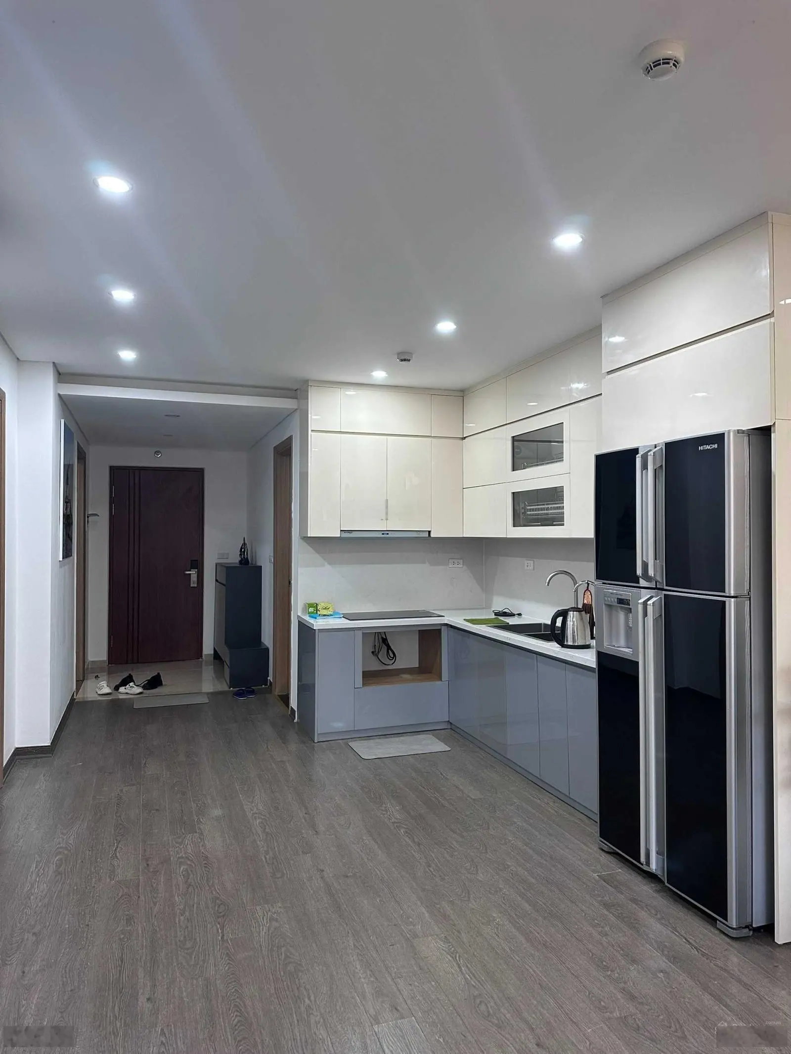 Chính chủ bán CH siêu đẹp Thống Nhất Complex, DT 90m2, 3pn 2vs, nội thất full mới 100%. Giá 6.8 tỷ