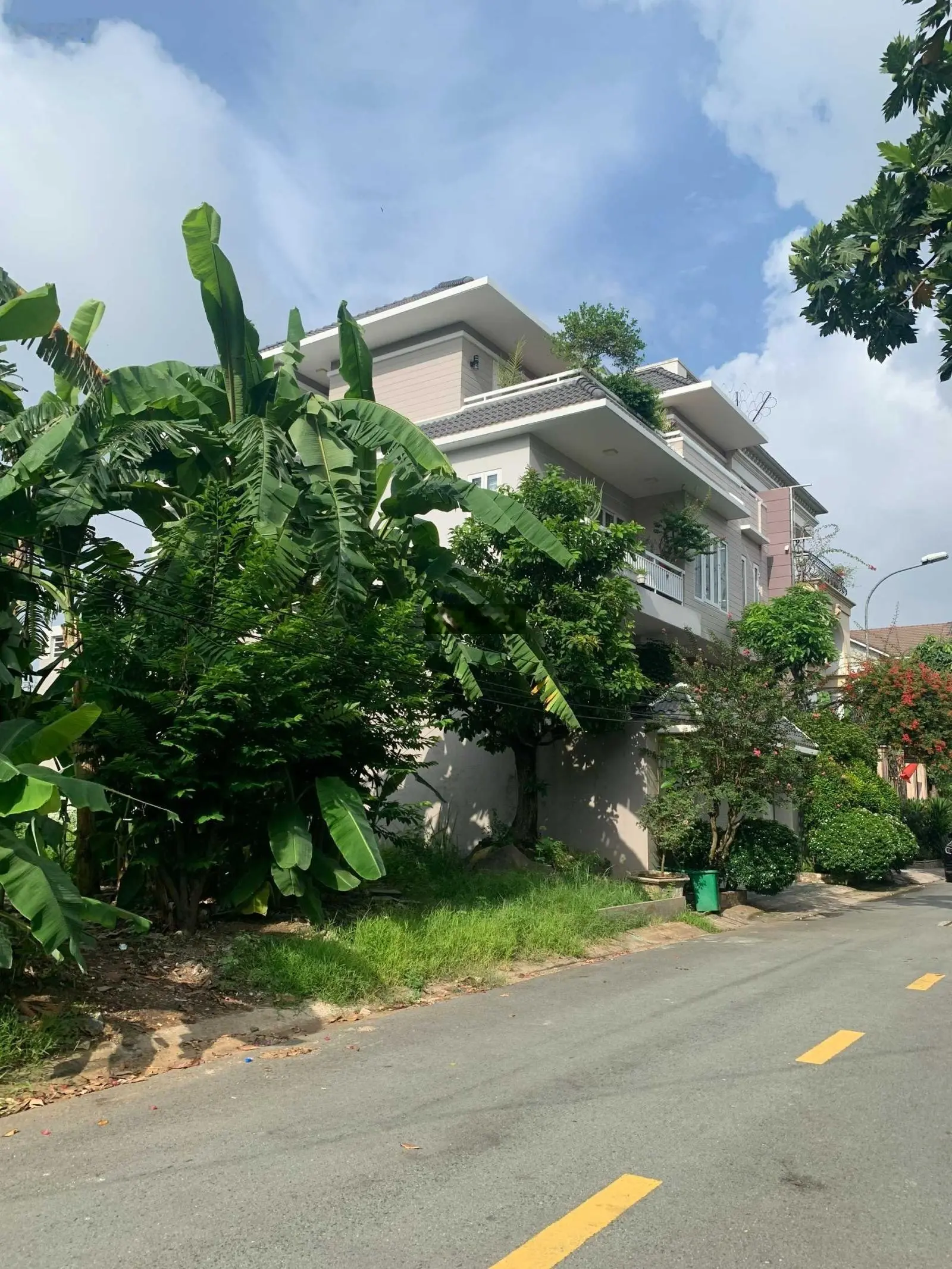 Rẻ nhất! Bán đất mặt tiền Bùi Tá Hán khu An Phú An Khánh Quận 2, 10 x 16m. Giá chỉ 170 tr/m2