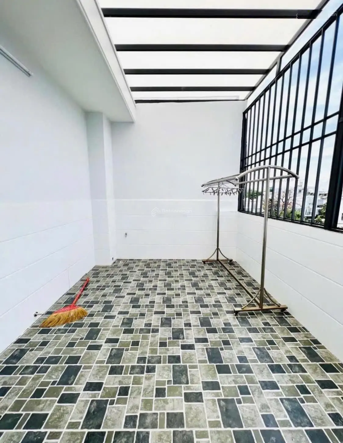 Rao bán căn nhà Hồ Thành Biên P4 Quận 8 Giá 1tỷ680 30m2. sổ hồng riêng, nhà mới
