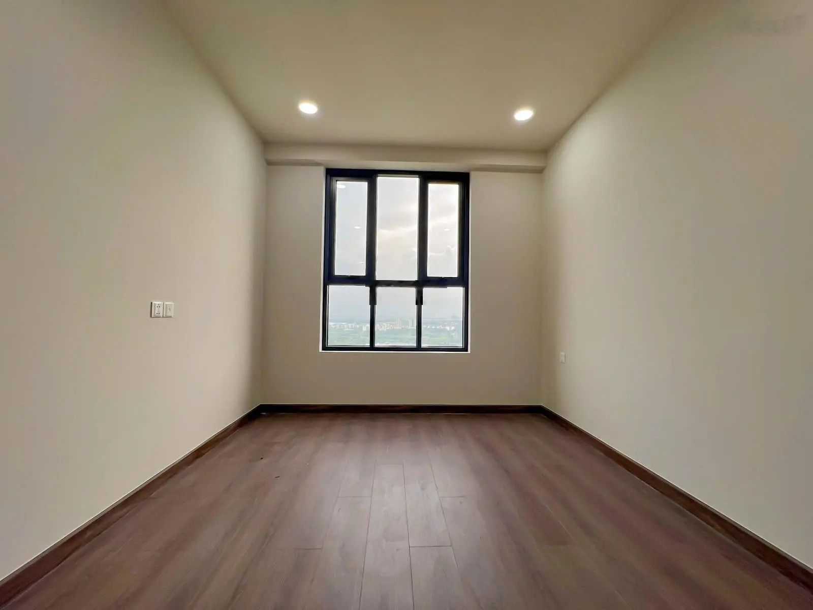Bán căn hộ 2PN giá 2 chỉ 2 tỷ chung cư HT Pearl, đã có sổ hồng, một căn duy nhất